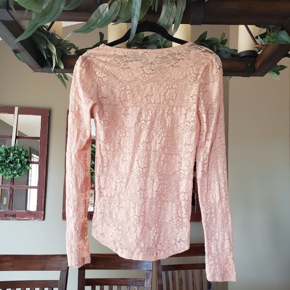 Dusty Pink Floral Lace Top - Picture 2 of 4